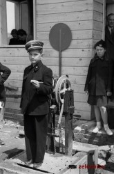 Pionir postajenačelnik na postaji Trnovski gozd - 13.6.1948. Foto: Mahovič Zvone