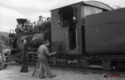 Zadnje priprave lokomotive - 6.6.1948. Foto: Mahovič Zvone